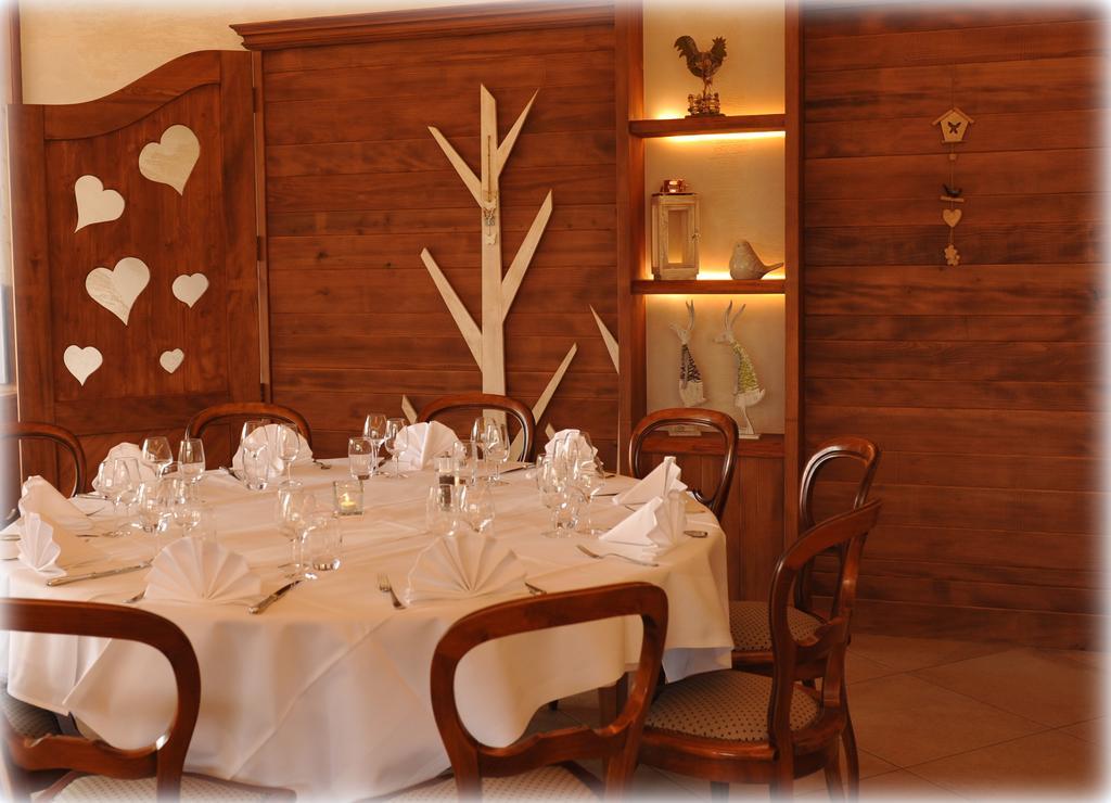 Restaurant A L'Aigle Hotel Wimmenau Екстериор снимка